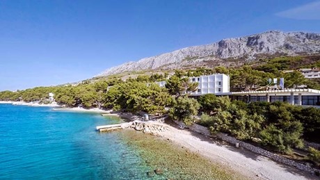 Holliday Village Sagitta